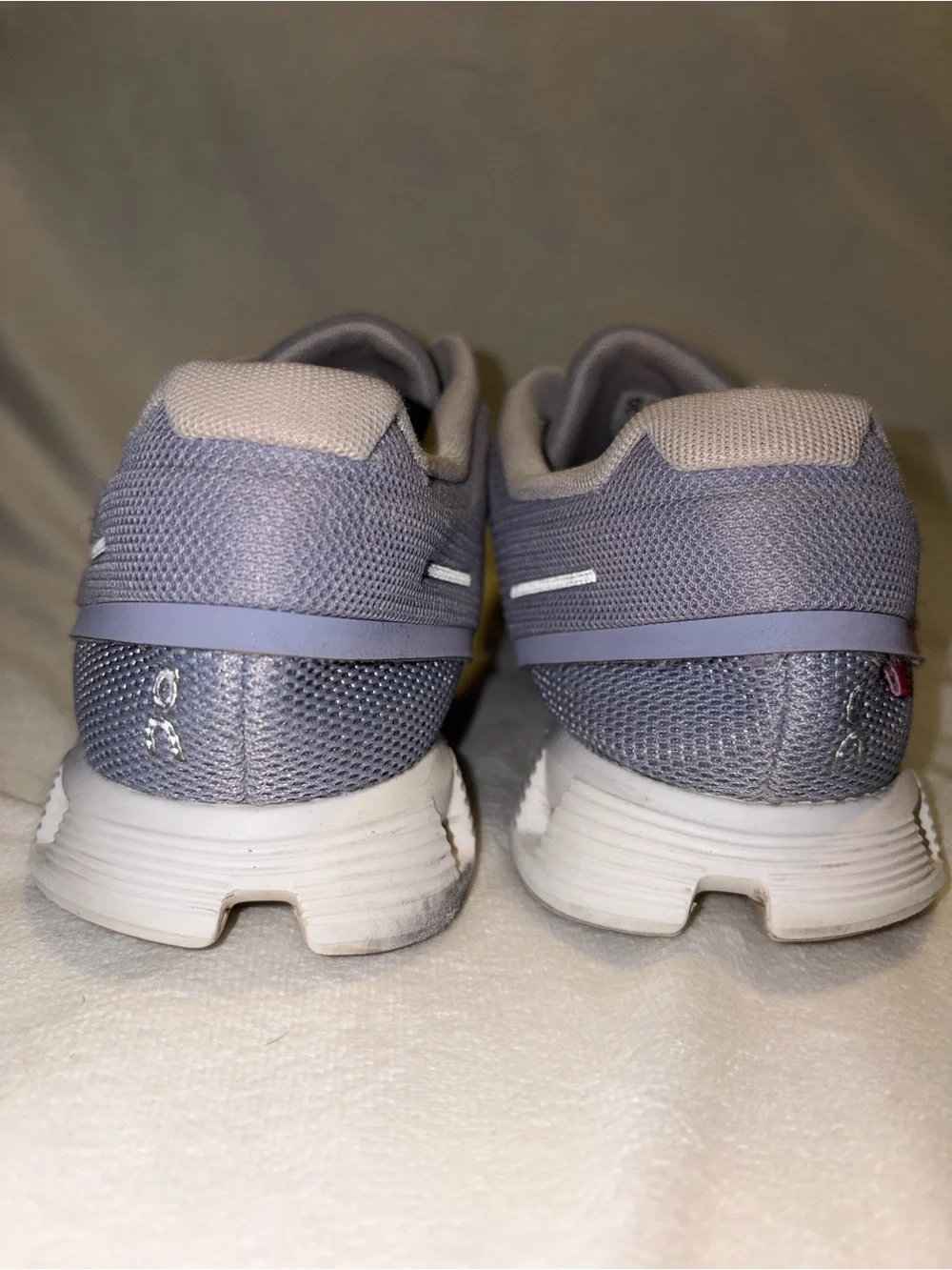 On Running Cloud women’s  Running Shoes - Light Purple/Grey size 9.5